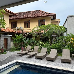 Bunga Hotel&spa 3*, Seminyak Indonesien